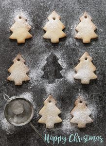 Graphic-Christmas-tree-shaped-biscuits-copy-743x1024